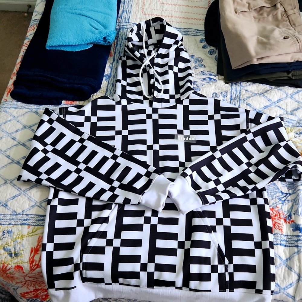 Etudes Large Hoodie